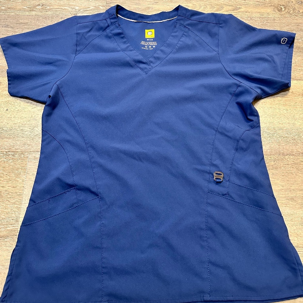 Women’s Scrub Set – Size Medium – Blue – Gently Used